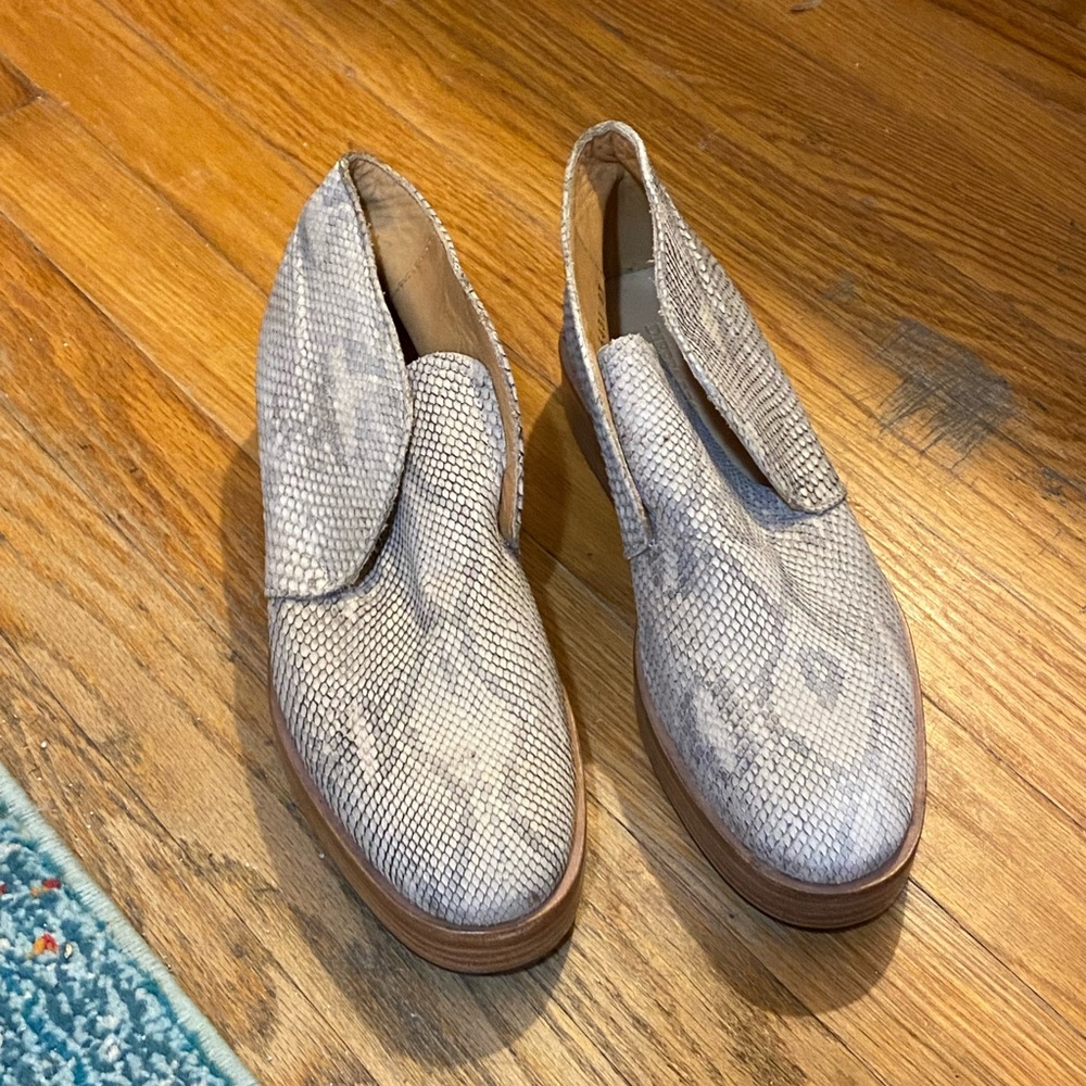 dieppa restrepo round toe bootie